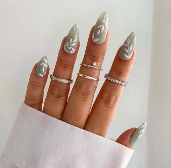 Cute Nail Trends to Try This Spring & Summer 2023